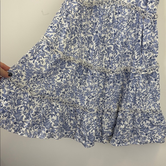 Gianni Bini Blue and White Tiered Dress with Adjustable Strap/ Size Medium - Picture 6 of 10